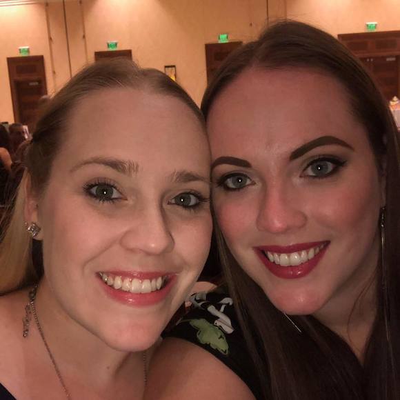 Meet your Posher, Carley - Picture 2 of 5